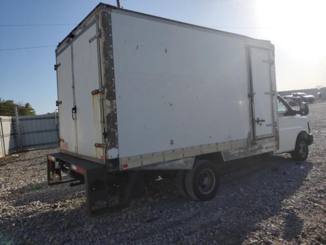 1GB6G3AG5A1155954 - 2010 CHEVROLET EXPRESS G3 WHITE photo 3