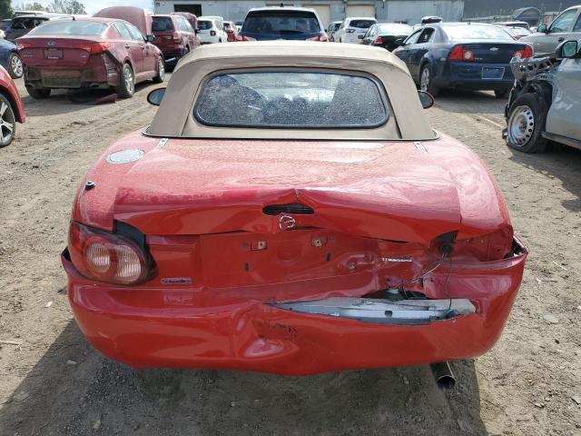 JM1NB353X10204293 - 2001 MAZDA MX-5 MIATA BASE RED photo 6