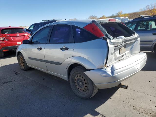 3FAFP37314R103169 - 2004 FORD FOCUS ZX5 SILVER photo 2