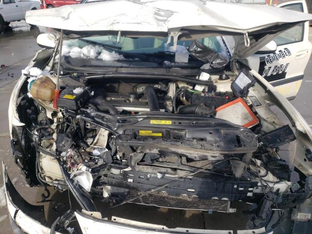 YV1RS58D822159923 - 2002 VOLVO S60 2.4T WHITE photo 11