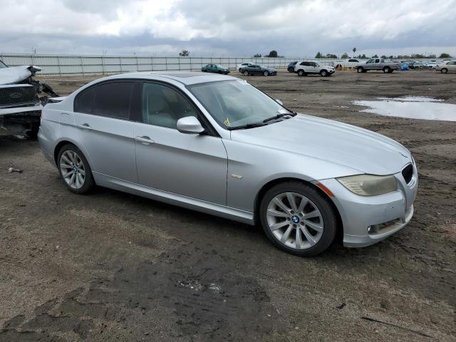 WBAPH5G5XBNM81626 - 2011 BMW 328 I SULEV SILVER photo 4