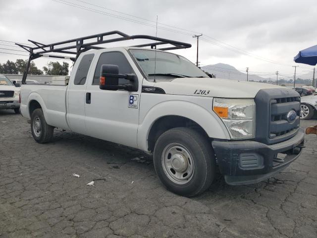 1FT7X2A63CEC63342 - 2012 FORD F250 SUPER DUTY WHITE photo 4