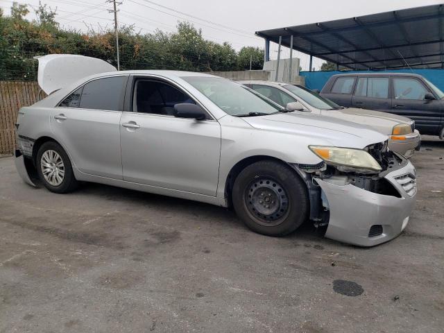 4T4BF3EK4BR114891 - 2011 TOYOTA CAMRY BASE SILVER photo 4