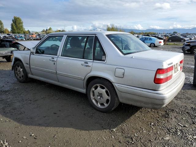 YV1KS9604W1141441 - 1998 VOLVO S90 SILVER photo 2