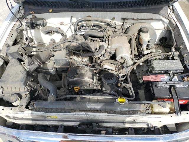 5TESM92N02Z038941 - 2002 TOYOTA TACOMA XTRACAB PRERUNNER WHITE photo 11