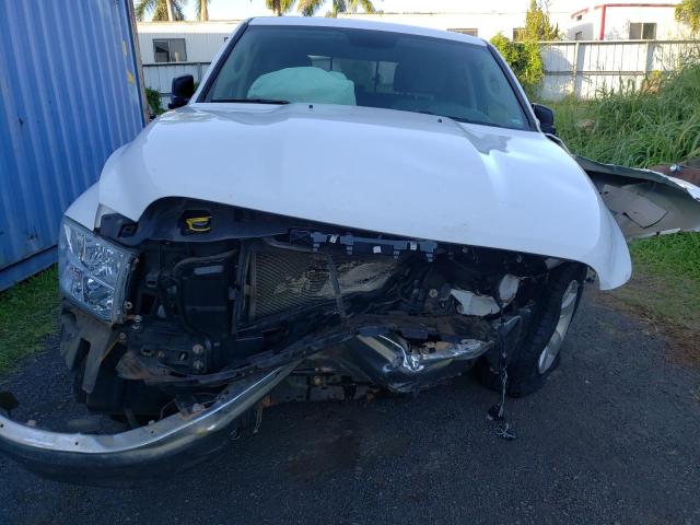 1C6RR7TT8KS638197 - 2019 RAM 1500 CLASS SLT თეთრი ფოტო 11