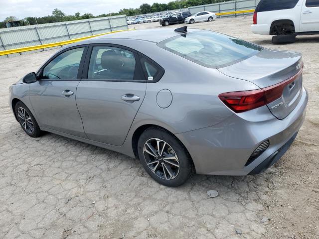 3KPF24AD4RE699876 - 2024 KIA FORTE LX GRAY photo 2