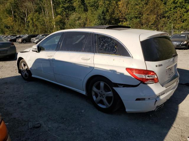 4JGCB6FE1BA127233 - 2011 MERCEDES-BENZ R 350 4MATIC WHITE photo 2