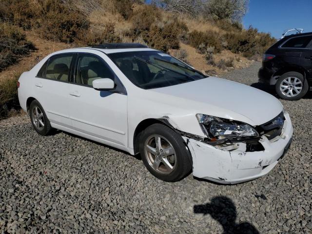 JHMCM56604C026627 - 2004 HONDA ACCORD EX WHITE photo 4