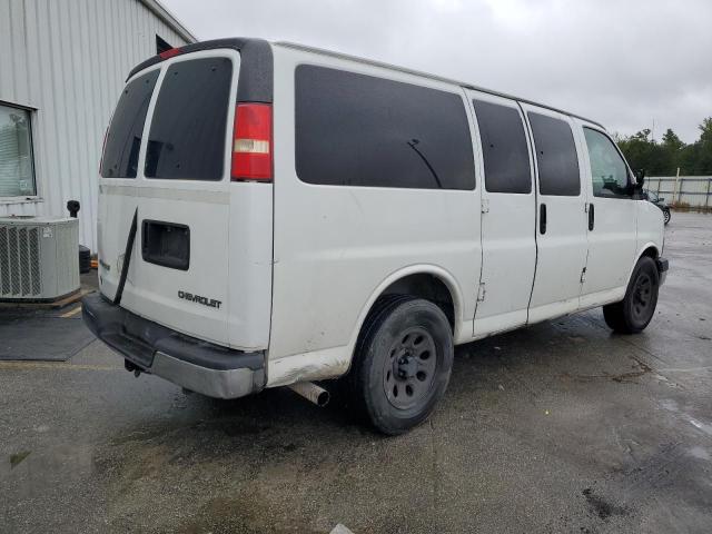 1GBFG15T461194571 - 2006 CHEVROLET EXPRESS G1 WHITE photo 3