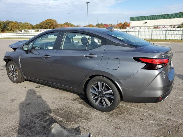 3N1CN8EV9ML884453 - 2021 NISSAN VERSA SV GRAY photo 2