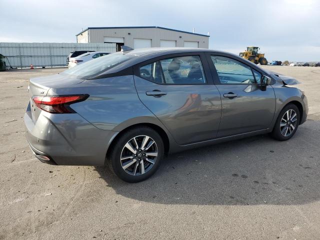 3N1CN8EV9ML884453 - 2021 NISSAN VERSA SV GRAY photo 3