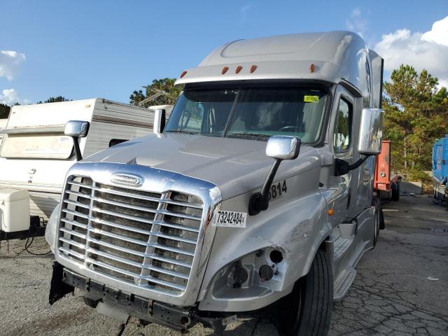 3AKJGLDRXJSJM5814 - 2018 FREIGHTLINER CASCADIA 1 CHARCOAL photo 2