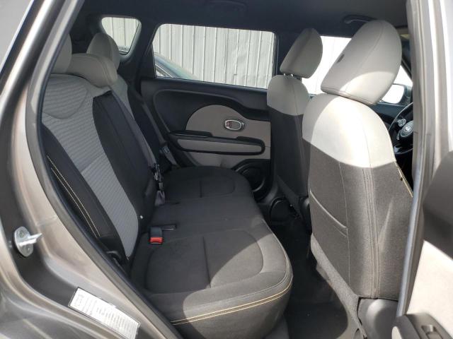 KNDJP3A50F7164294 - 2015 KIA SOUL + BEIGE photo 11