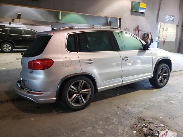 WVGUV7AXXHK015107 - 2017 VOLKSWAGEN TIGUAN SPORT SILVER photo 3