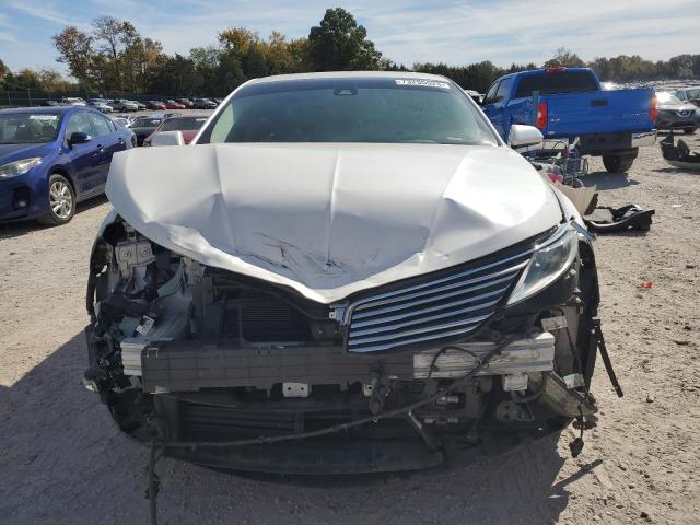 3LN6L2LU9ER814940 - 2014 LINCOLN MKZ HYBRID WHITE photo 5