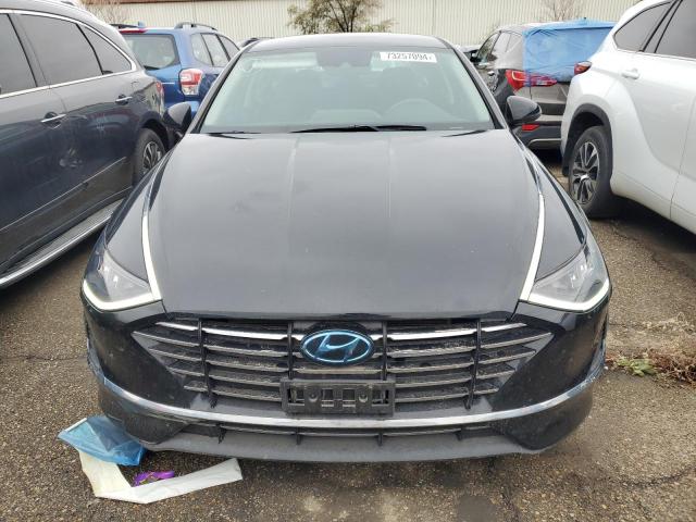 5NPEG4JA9LH051035 - 2020 HYUNDAI SONATA SE BLACK photo 5