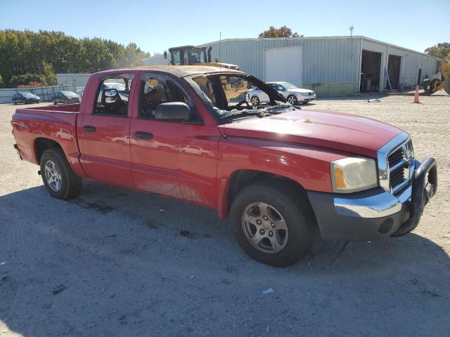 1D7HW48N65S227252 - 2005 DODGE DAKOTA QUAD SLT RED photo 4