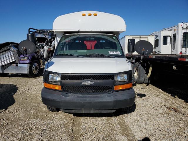 1GBHG31V771247325 - 2007 CHEVROLET EXPRESS G3 WHITE photo 5