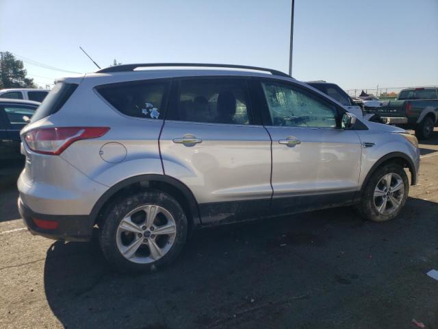 1FMCU9GX0EUD15529 - 2014 FORD ESCAPE SE SILVER photo 3