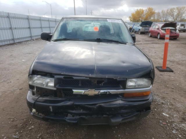 1GCCS19W618208939 - 2001 CHEVROLET S TRUCK S10 BLACK photo 5