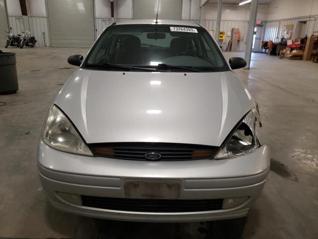 3FAFP31381R230084 - 2001 FORD FOCUS ZX3 SILVER photo 5