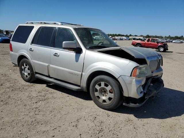 5LMFU27506LJ12020 - 2006 LINCOLN NAVIGATOR SILVER photo 4