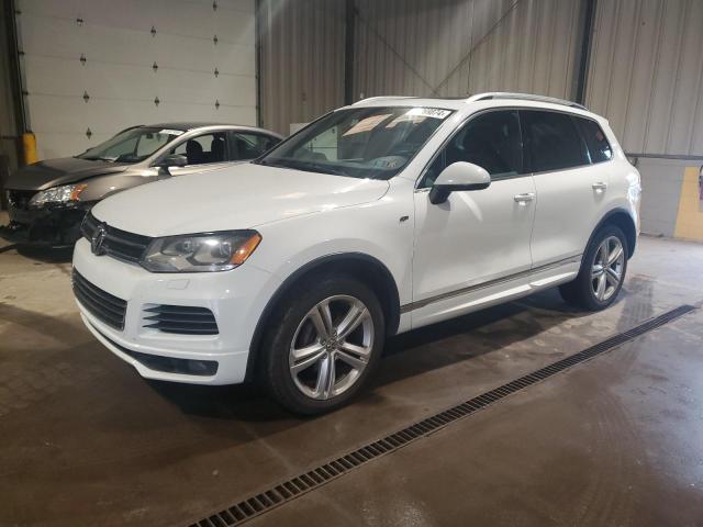 2014 VOLKSWAGEN TOUAREG V6, 