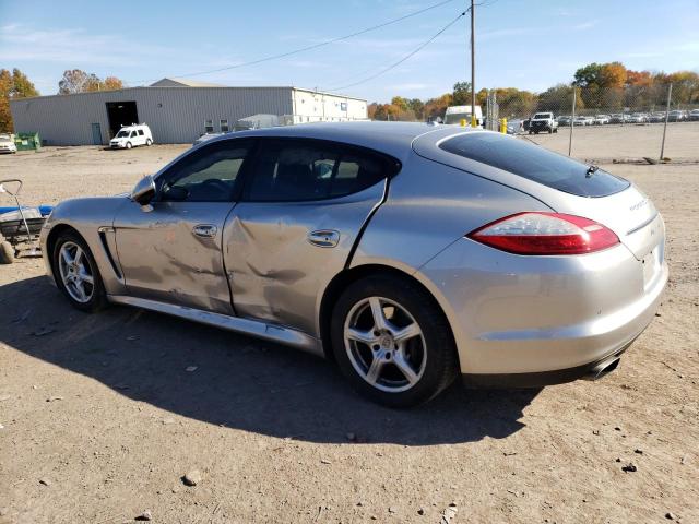 WP0AA2A72BL010510 - 2011 PORSCHE PANAMERA 2 SILVER photo 2