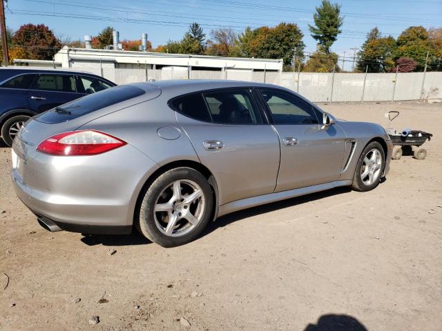 WP0AA2A72BL010510 - 2011 PORSCHE PANAMERA 2 SILVER photo 3