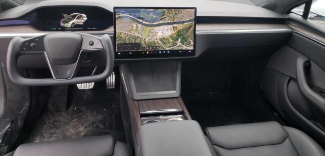 5YJSA1E54NF467642 - 2022 TESLA MODEL S Weiß Foto 8