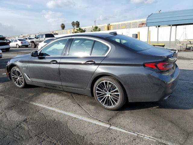 WBA13AG03NCK52691 - 2022 BMW 530E CHARCOAL photo 2