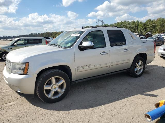 3GNTKGE36BG217688 - 2011 CHEVROLET AVALANCHE LTZ SILVER photo 1