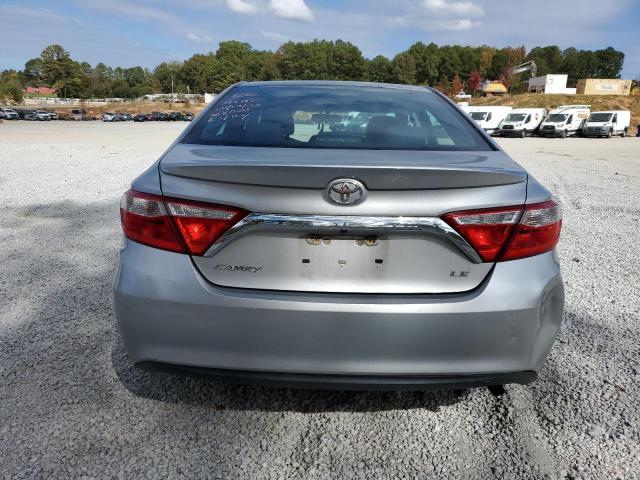 4T1BF1FK7GU128000 - 2016 TOYOTA CAMRY LE SILVER photo 6