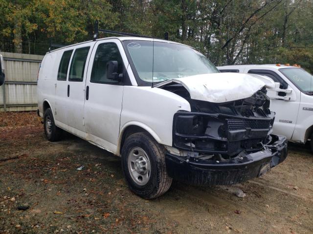 1GCWGAFF2H1157932 - 2017 CHEVROLET EXPRESS G2 WHITE photo 4