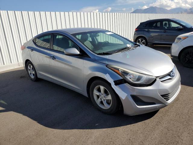 5NPDH4AE3FH549876 - 2015 HYUNDAI ELANTRA SE SILVER photo 4