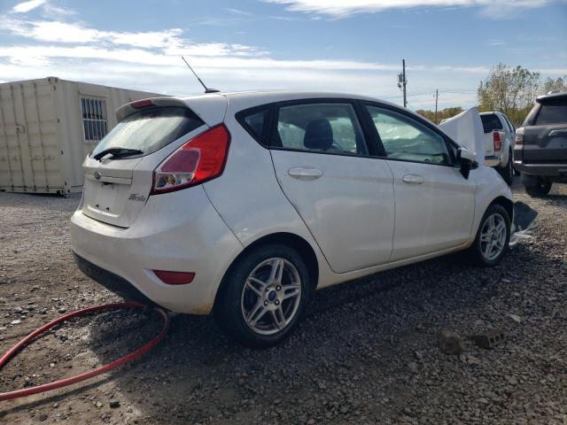 3FADP4EJ6KM114161 - 2019 FORD FIESTA SE WHITE photo 3