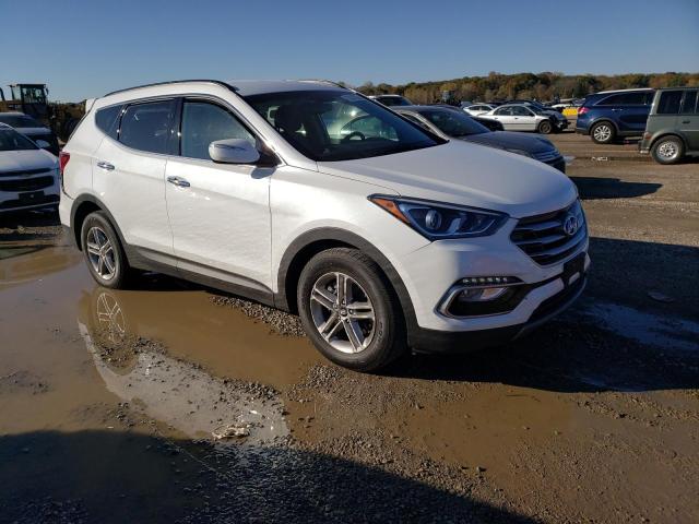 5XYZUDLB8JG511502 - 2018 HYUNDAI SANTA FE S WHITE photo 4