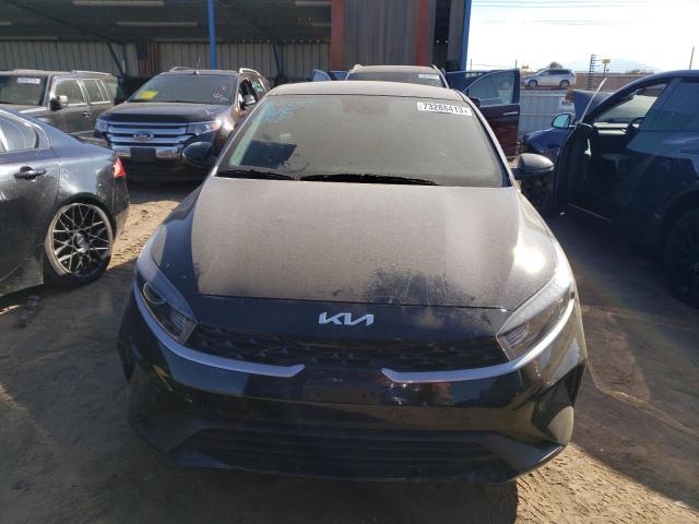 3KPF24ADXPE510158 - 2023 KIA FORTE LX BLACK photo 5