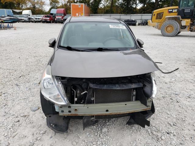 3N1CN7AP5GL806287 - 2016 NISSAN VERSA S GRAY photo 5