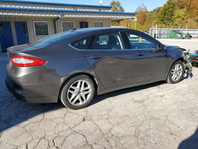 3FA6P0H7XGR300197 - 2016 FORD FUSION SE GRAY photo 3