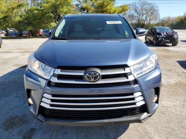 5TDJZRFH6JS872760 - 2018 TOYOTA HIGHLANDER SE BLUE photo 5