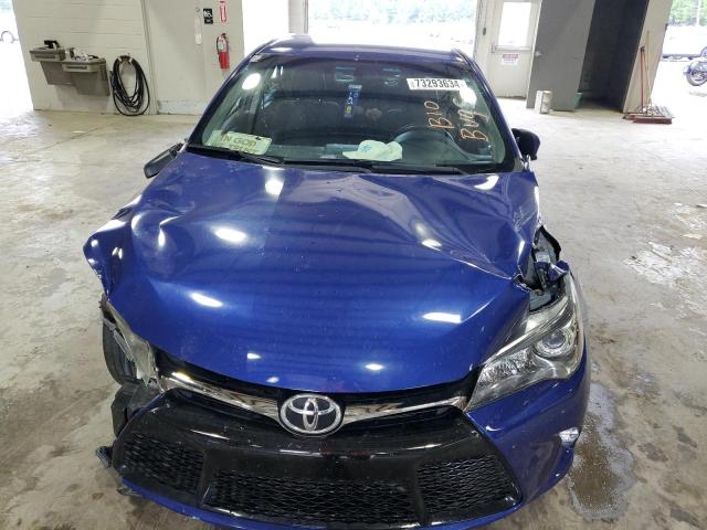 4T1BF1FK3GU524912 - 2016 TOYOTA CAMRY LE BLUE photo 5