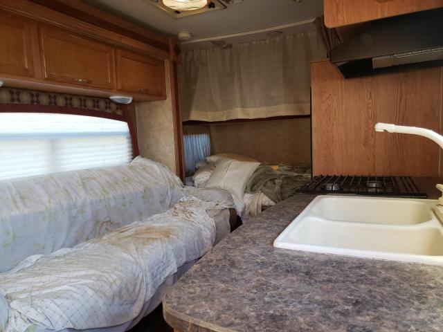 1UJBJ0BJ8A1J90119 - 2010 JAYCO FTHER SPRT WHITE photo 5