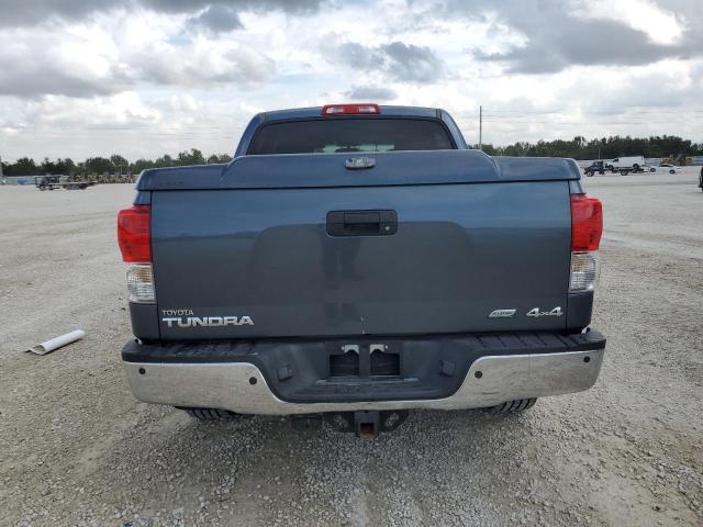 5TFHW5F15AX138298 - 2010 TOYOTA TUNDRA CREWMAX LIMITED BLUE photo 6