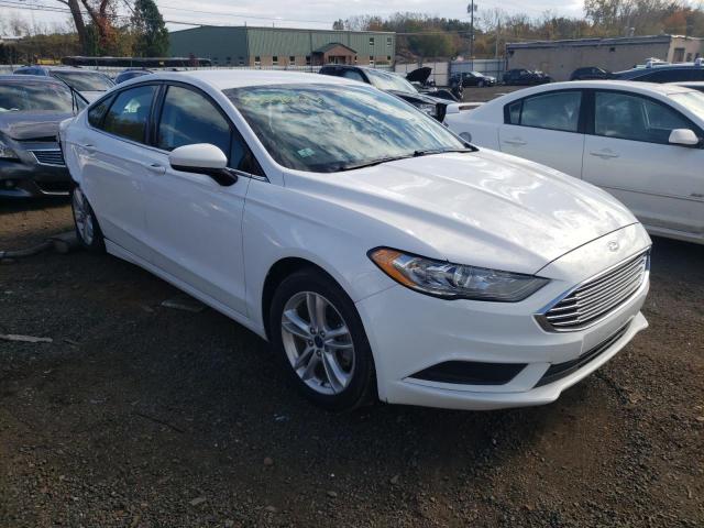 3FA6P0HD8JR148272 - 2018 FORD FUSION SE WHITE photo 4