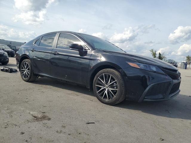 4T1G11AK5PU803130 - 2023 TOYOTA CAMRY SE NIGHT SHADE BLACK photo 4