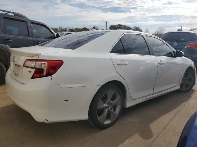 4T1BK1FK5DU021910 - 2013 TOYOTA CAMRY SE WHITE photo 3