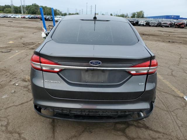 3FA6P0H75HR111930 - 2017 FORD FUSION SE GRAY photo 6