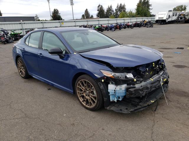 4T1G31AK5RU070154 - 2024 TOYOTA CAMRY SE NIGHT SHADE BLUE photo 4